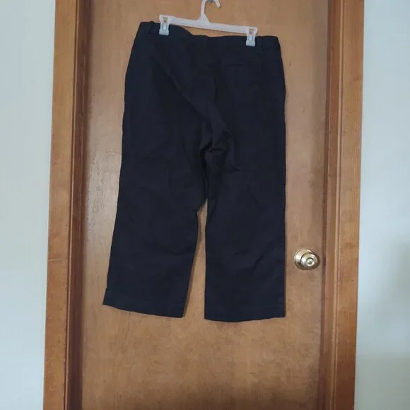 GAP WOMEN'S SIZE 14 BLACK WIDE LEG CROPPED TROUSER PANT DOUBLE BUTTON KHAKI PANT - Picture 6 of 6